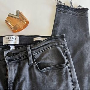 FRAME DENIM WOMENS JEANS SIZE 28 GREY COLOR, LE SKINNY DE JEANNE CROP